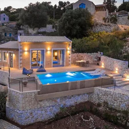 Eugenia Sunrise Villa *